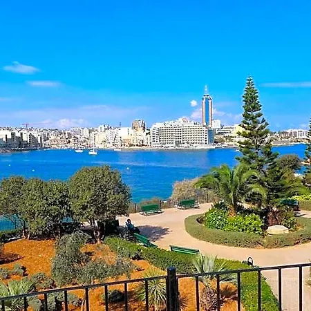 Creek * Sliema