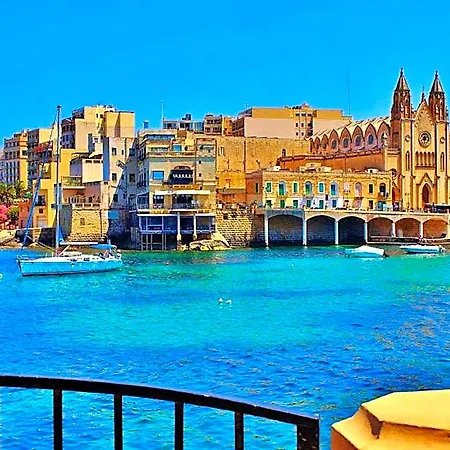 Hotel Creek Sliema