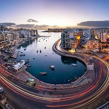 Creek Hotel Sliema