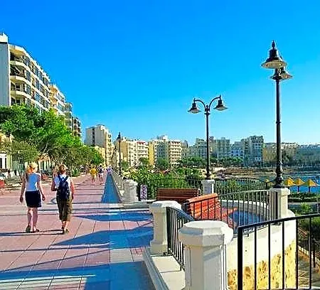 Hotel Creek